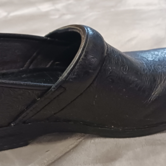 Dansko size 41 clogs - Picture 5 of 9